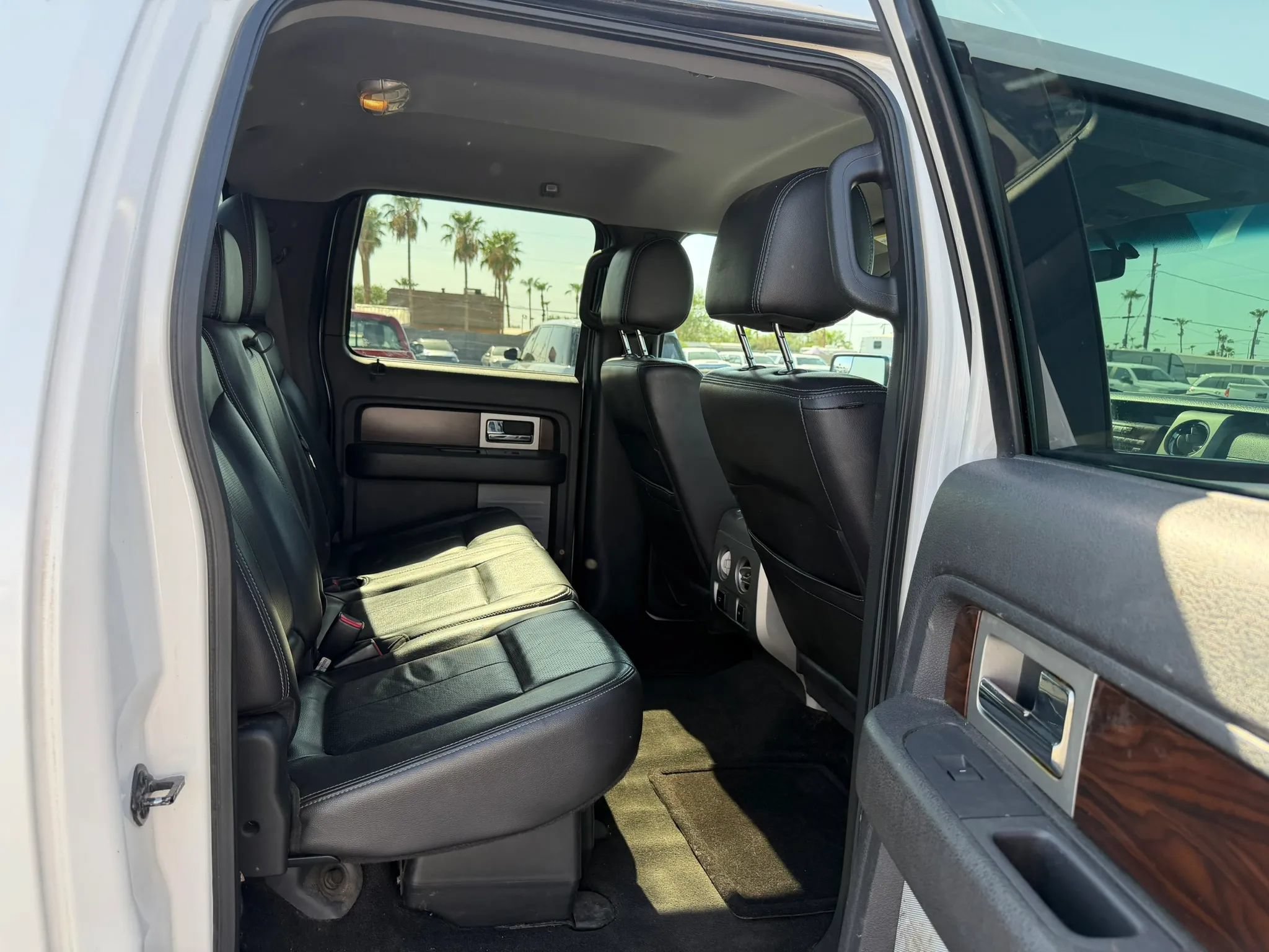Used 2012 Ford F150 Lariat w/ Lariat Chrome Pkg AWD/4WD image 28