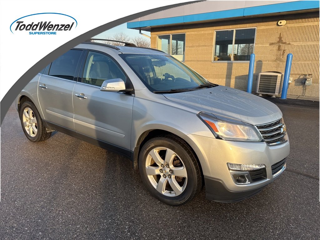 Used 2016 Chevrolet Traverse LT w/ Style and Technology Package image 1