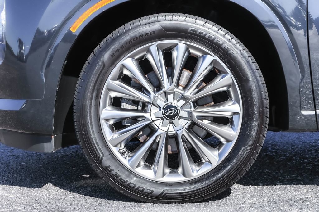 Used 2020 Hyundai Palisade Limited image 18