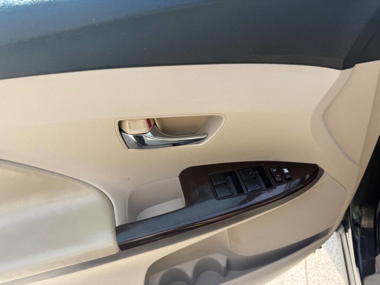 Used 2009 Toyota Venza FWD 4cyl 4dr Crossover image 16