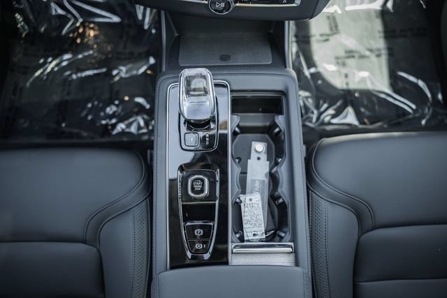 New 2027 Volvo XC90 B6 Plus AWD/4WD image 27