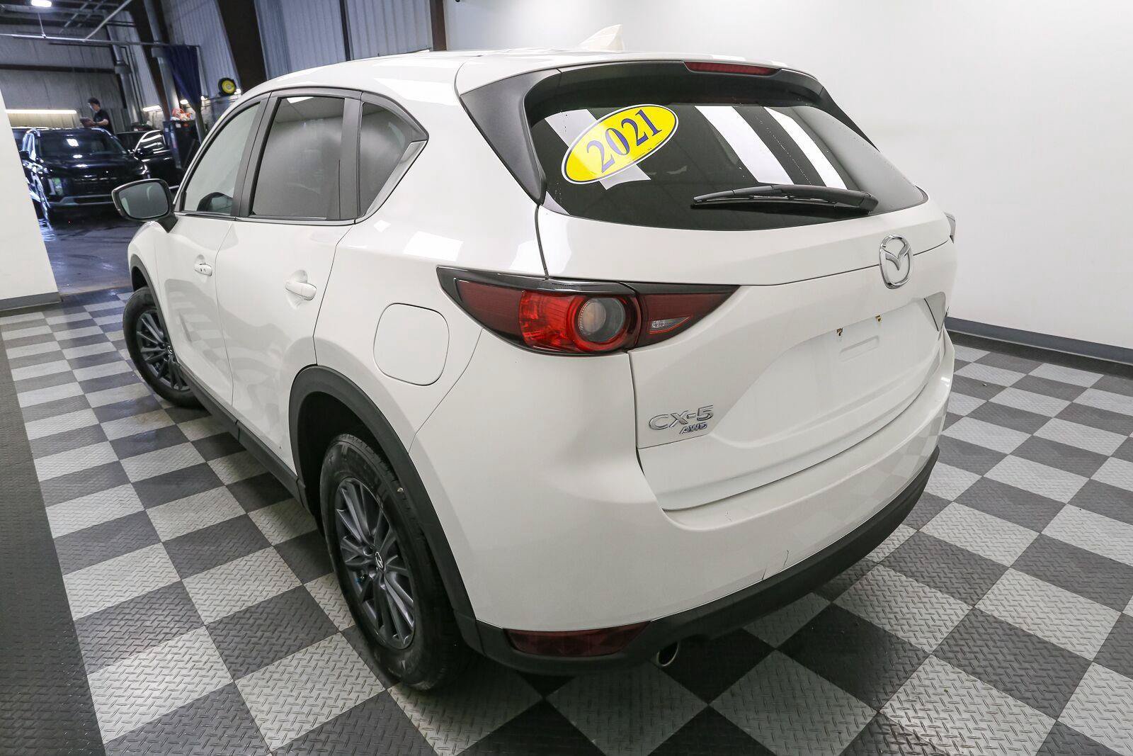 Used 2021 MAZDA CX-5 Touring w/ Touring Preferred SV Package AWD/4WD image 9