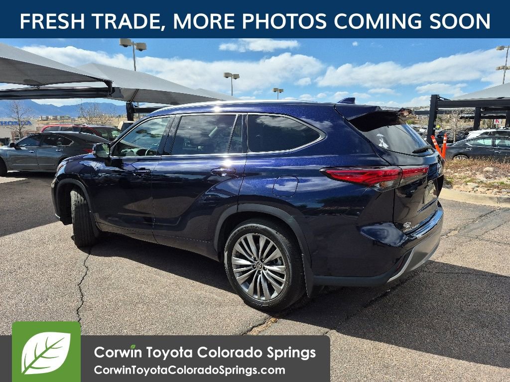 Used 2020 Toyota Highlander Platinum AWD/4WD image 5