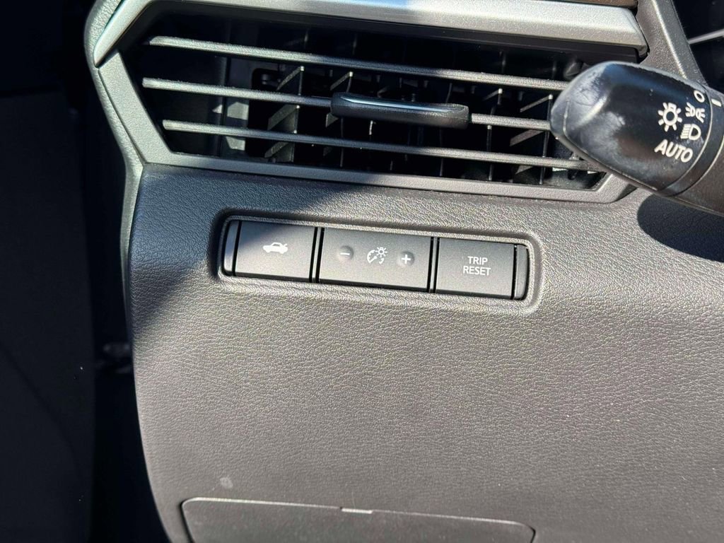 Used 2023 Nissan Altima 2.5 SV image 21