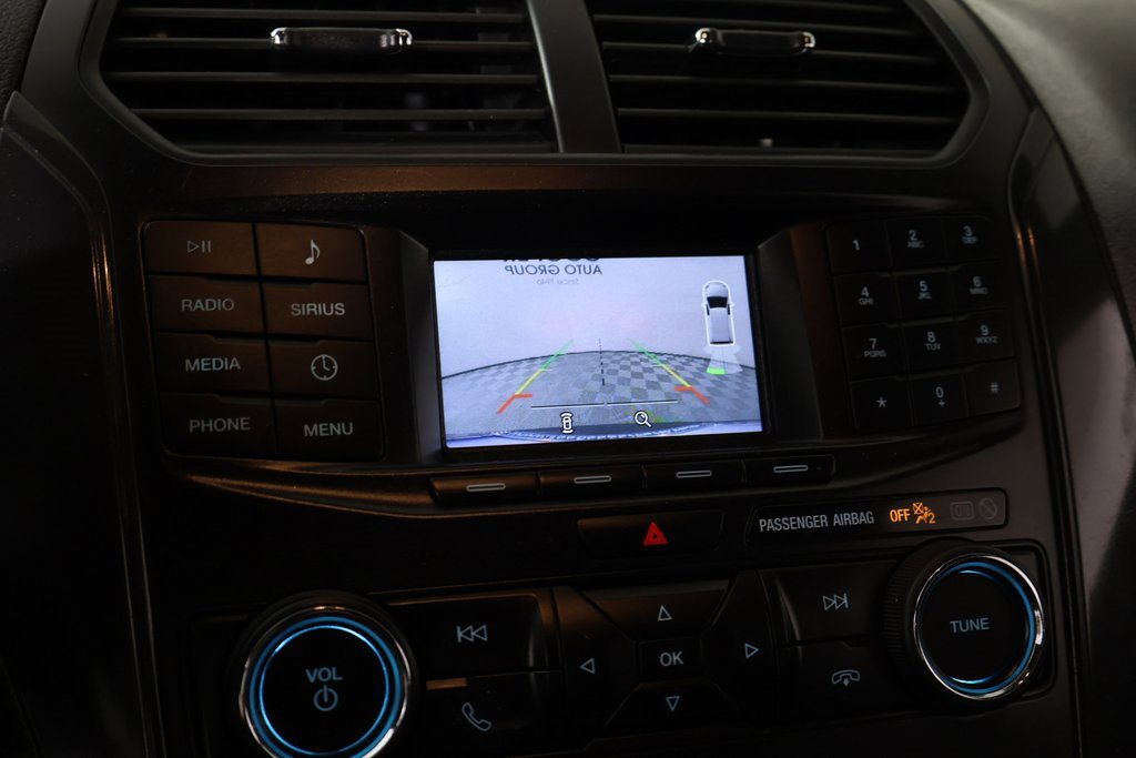 Used 2019 Ford Explorer XLT image 6