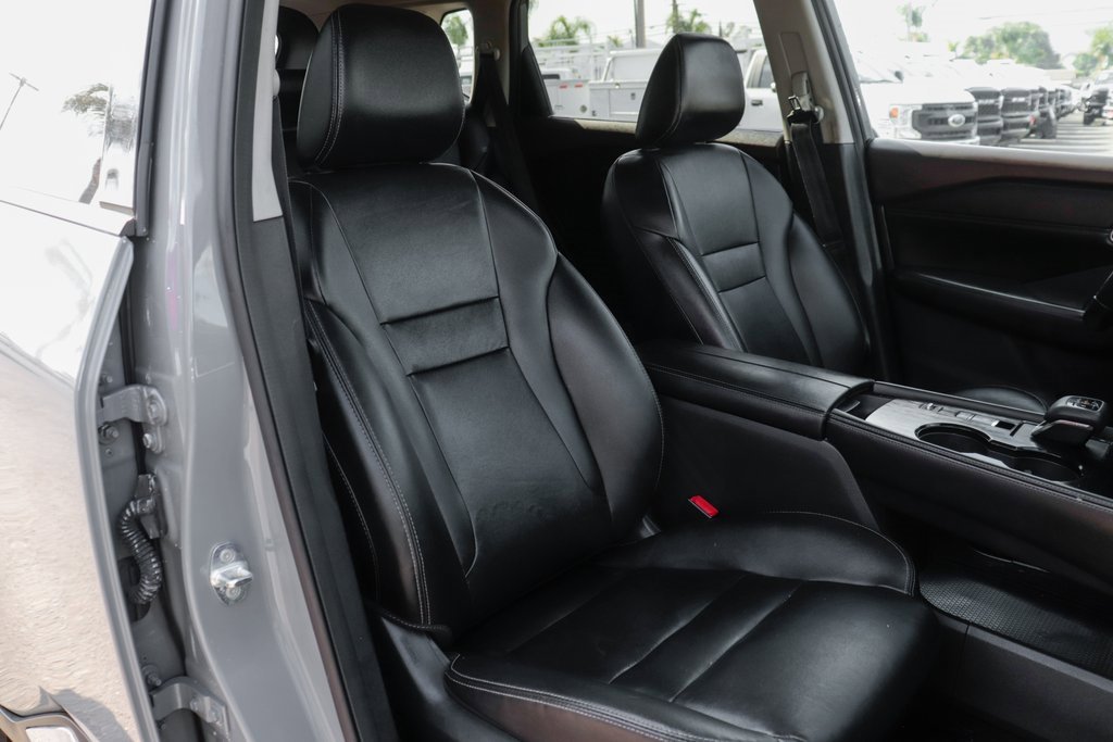 Used 2021 Nissan Rogue SL image 39