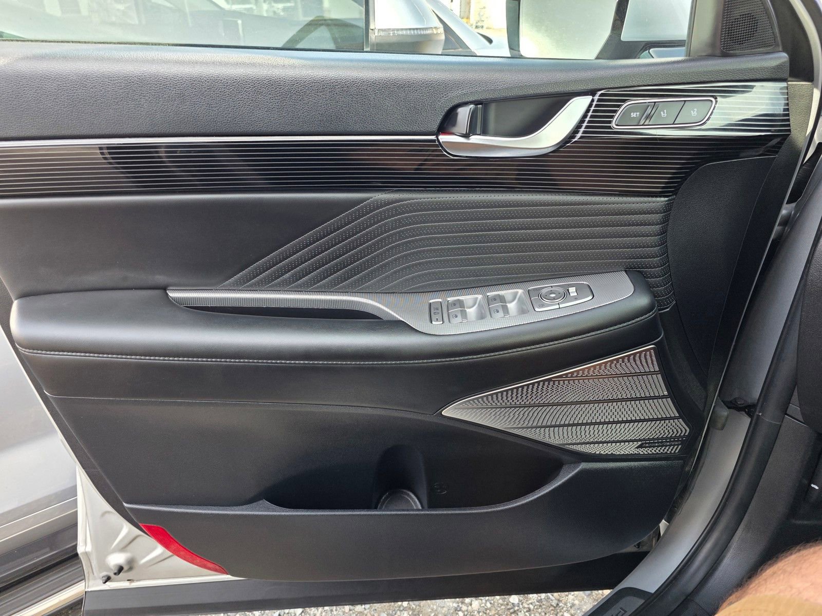 Used 2024 Hyundai Palisade Calligraphy image 20