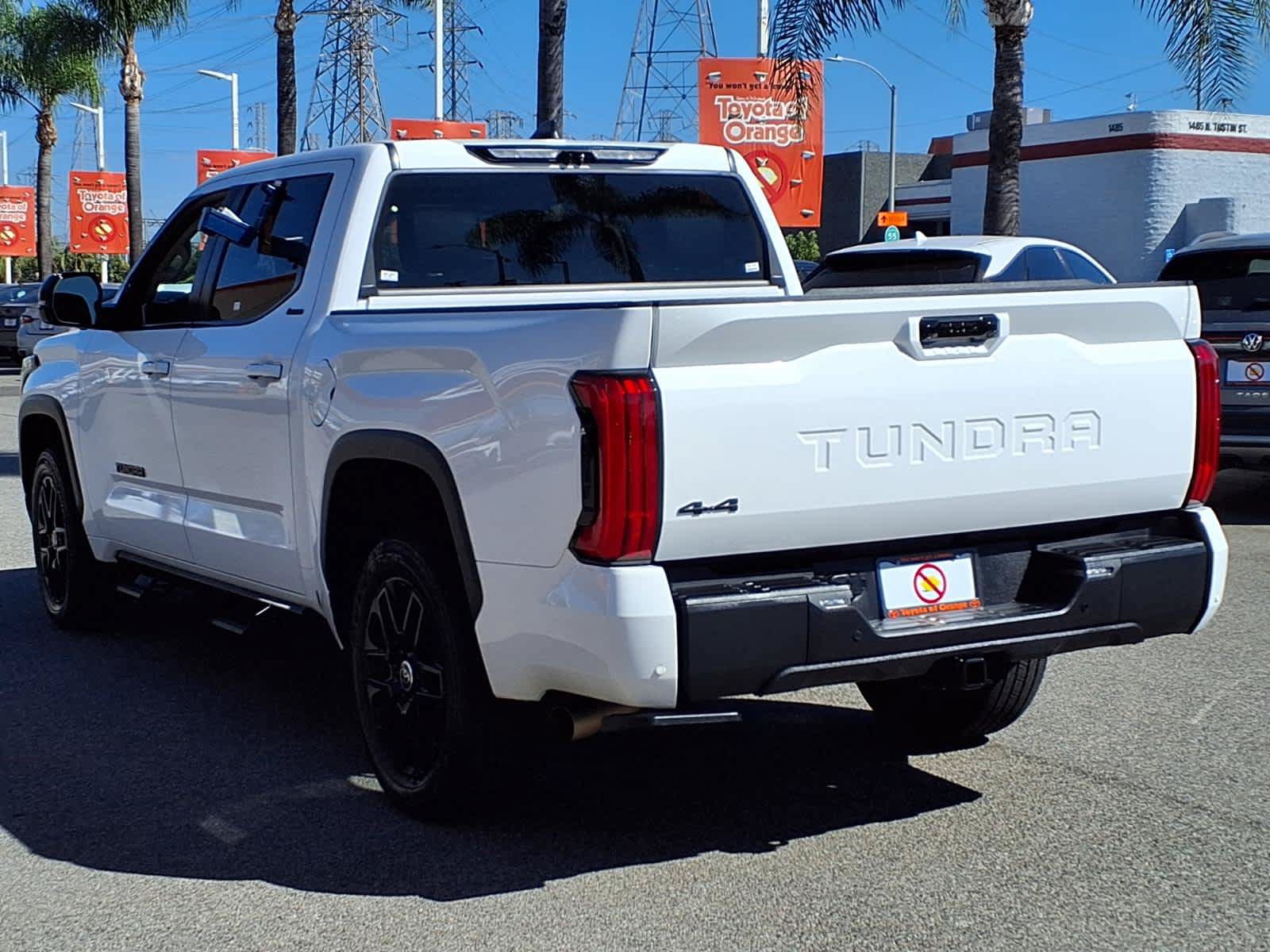 Used 2024 Toyota Tundra Limited AWD/4WD image 4
