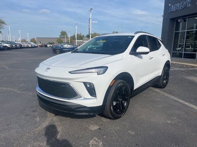 Used 2024 Buick Encore GX Sport Touring w/ Comfort Package image 2