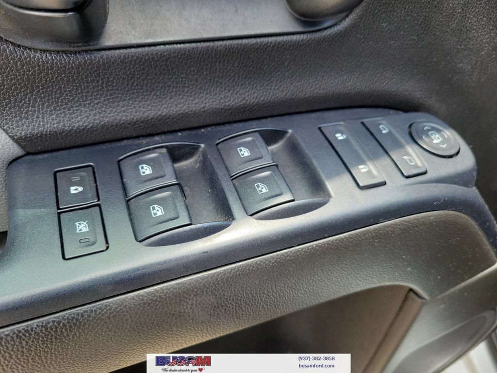 Used 2017 Chevrolet Silverado 1500 Custom w/ Custom Convenience Package RWD image 18