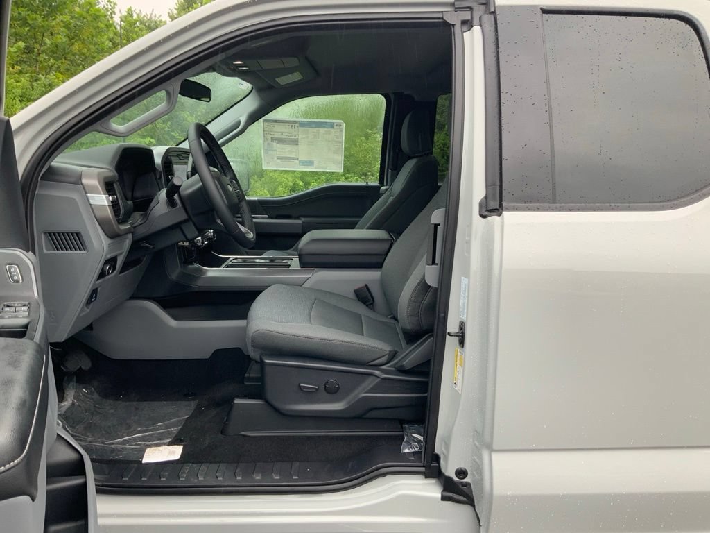 New 2026 Ford F150 XLT w/ XLT Chrome Appearance Package AWD/4WD image 13