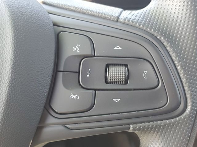 Used 2025 Buick Envista Preferred w/ Convenience II Package image 15