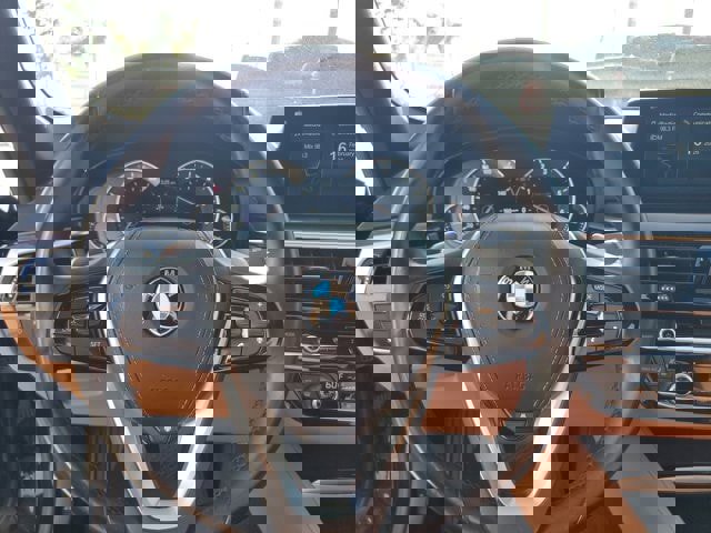 Used 2018 BMW 530i xDrive w/ Premium Package image 30