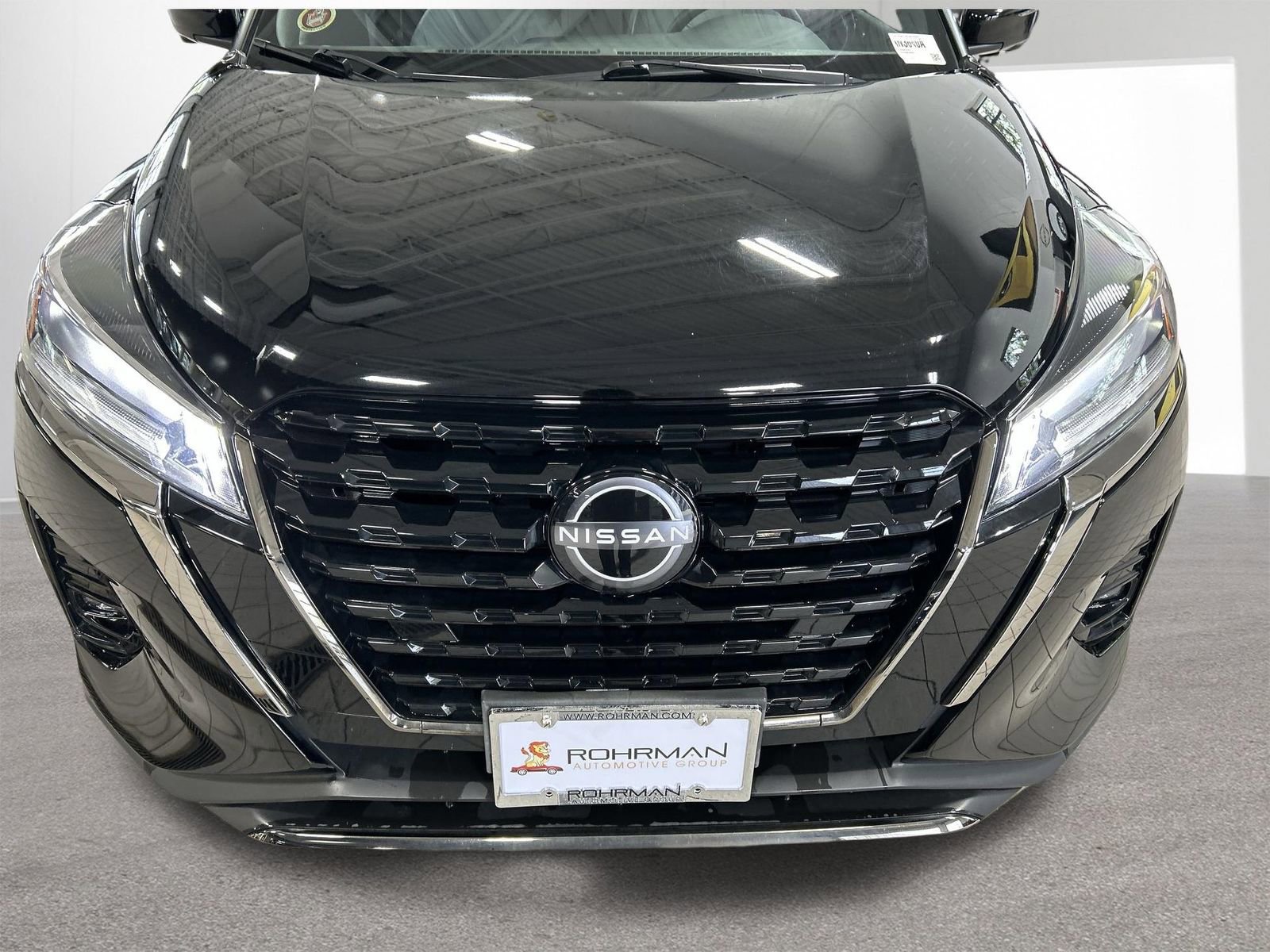 Certified 2022 Nissan Kicks SR w/ Premium Package FWD image 33