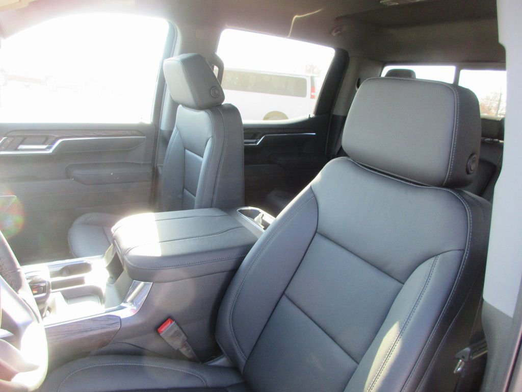 New 2026 GMC Sierra 1500 SLT w/ SLT Premium Plus Package image 14