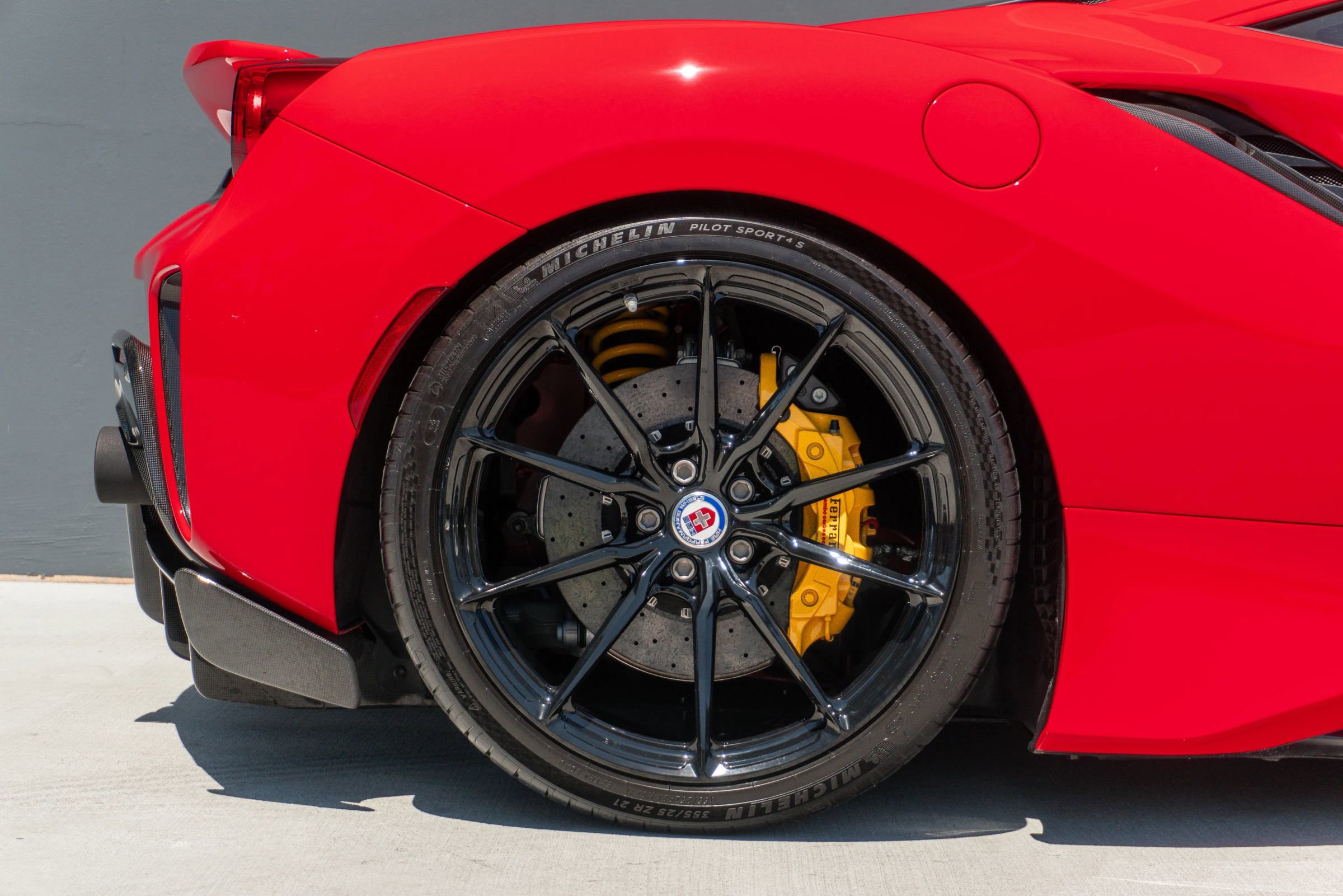 Used 2019 Ferrari 488 Pista Coupe RWD image 38