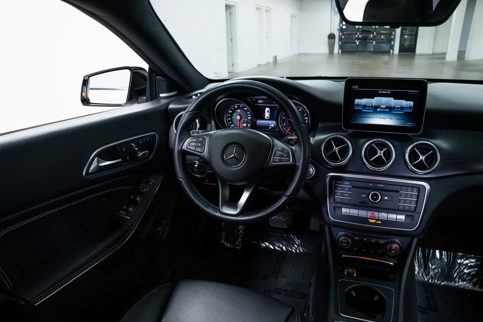 Used 2019 Mercedes-Benz CLA 250 CLA 250 image 10