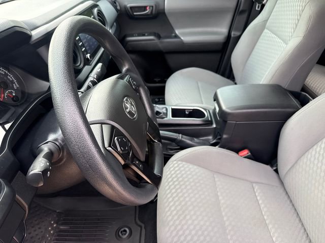 Used 2022 Toyota Tacoma SR w/ SR Convenience Package image 17