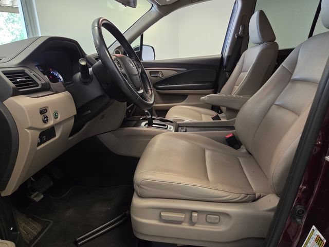 Used 2017 Honda Ridgeline RTL image 11