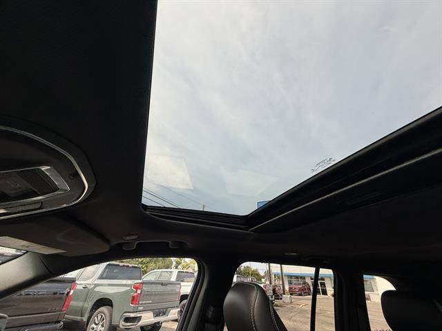 Used 2023 Jeep Grand Cherokee Altitude image 44