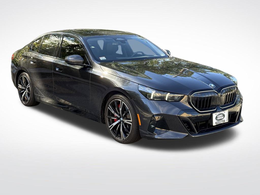Used 2027 BMW 540i xDrive w/ M Sport Package AWD/4WD image 3