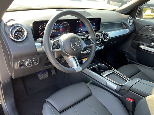 Used 2024 Mercedes-Benz GLB 250 4MATIC image 16
