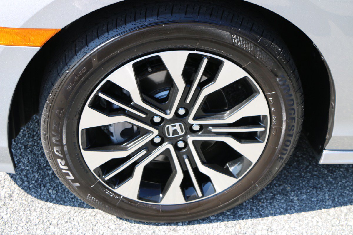 Used 2025 Honda Odyssey Elite image 14