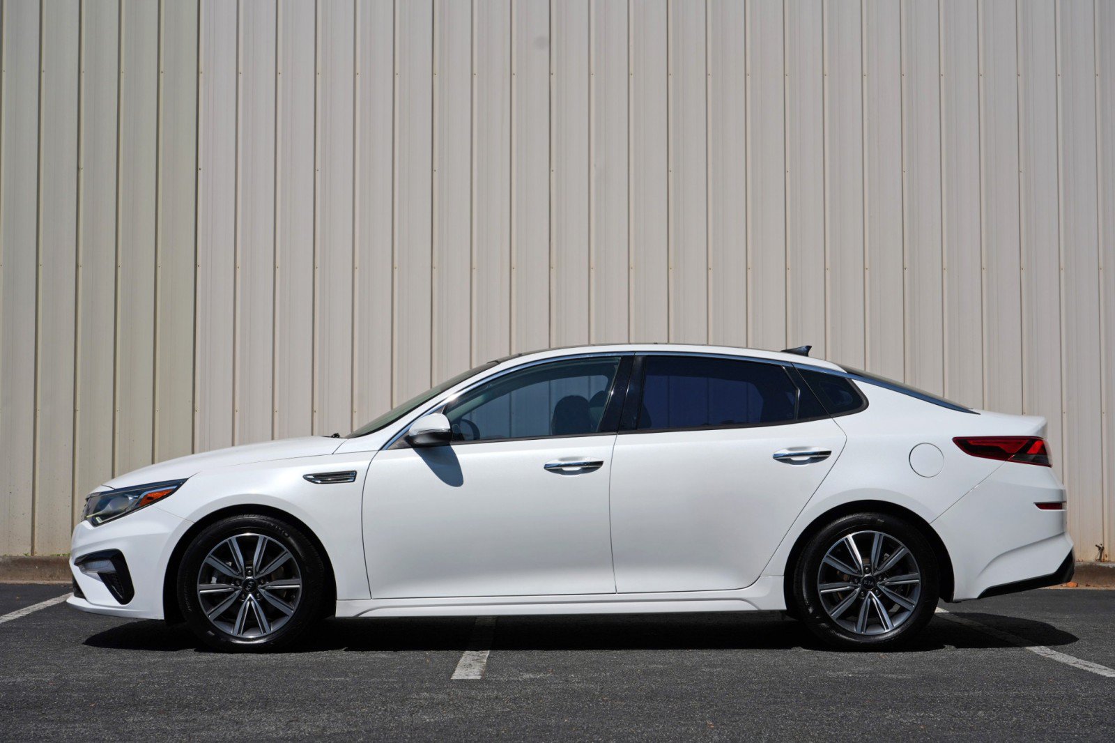 Used 2019 Kia Optima EX w/ EX Premium Package FWD image 8