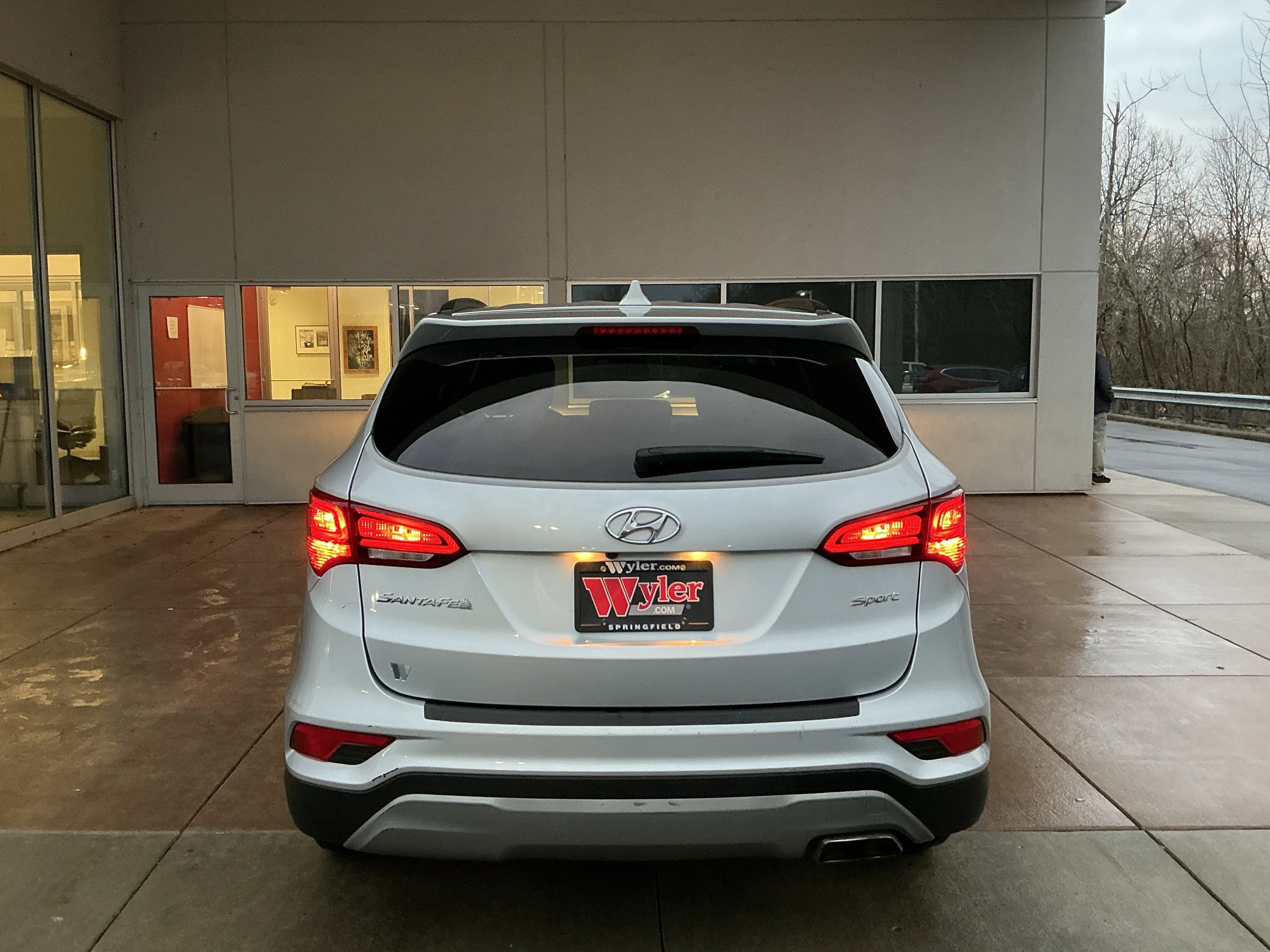 Used 2017 Hyundai Santa Fe Sport image 21