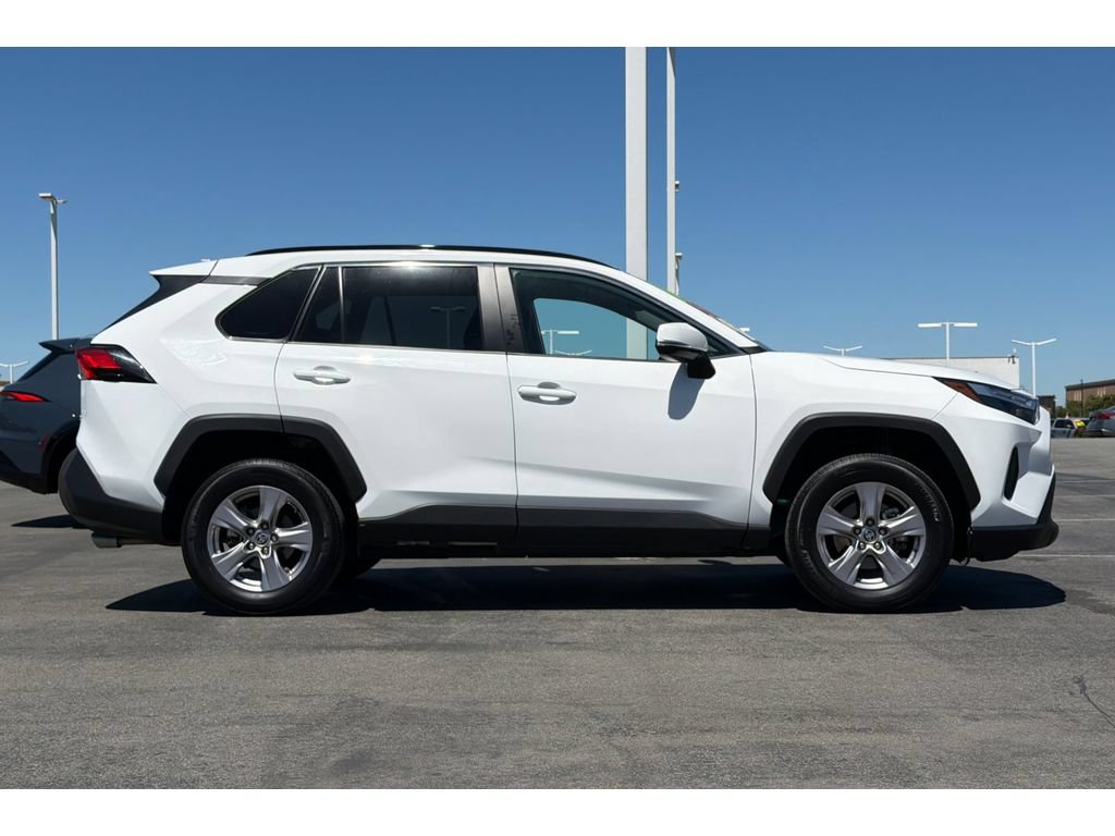 Used 2025 Toyota RAV4 XLE FWD image 3