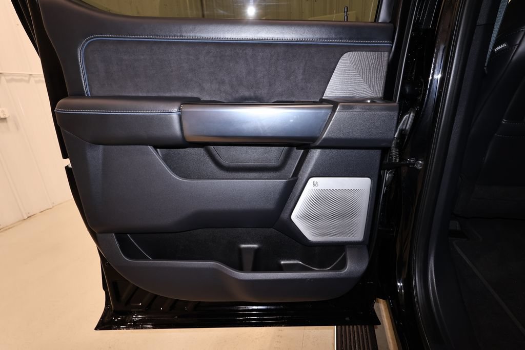 Certified 2025 Ford F350 Platinum AWD/4WD image 15