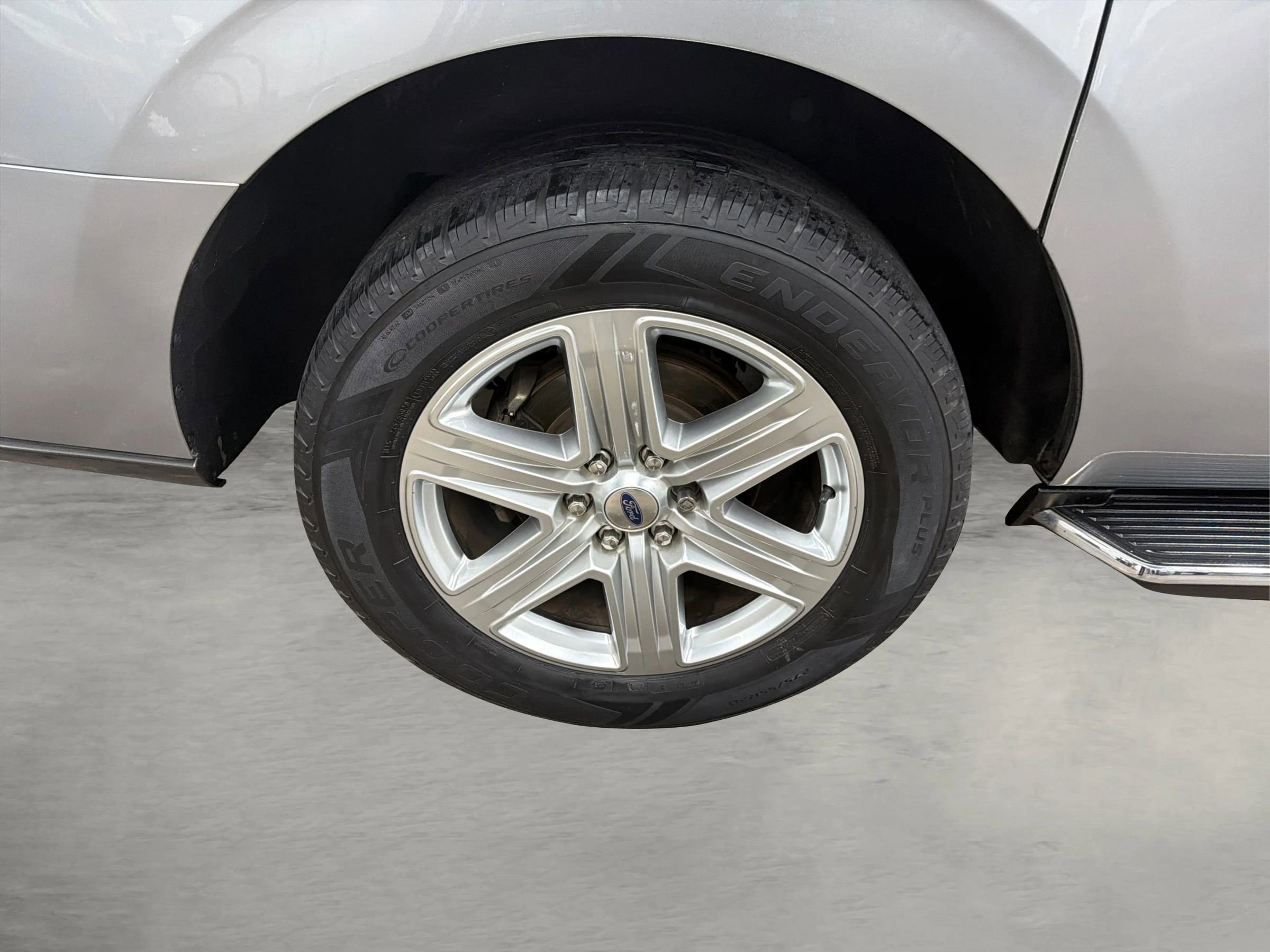 Used 2020 Ford Expedition Max XLT w/ Equipment Group 202A image 17