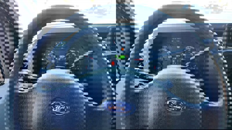 Used 2013 Ford E-150 and Econoline 150 w/ PWR Group image 2