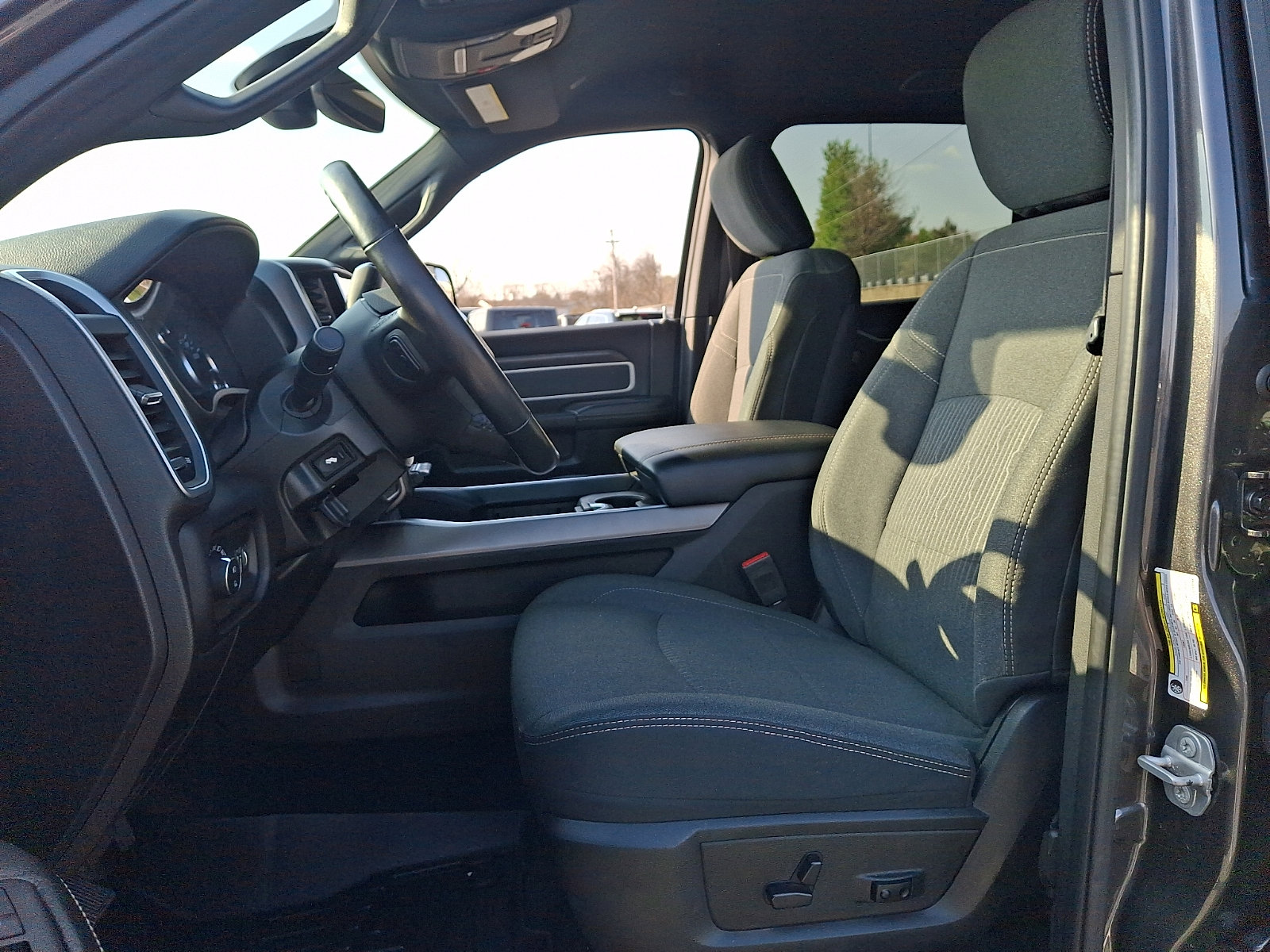 Used 2020 RAM 2500 Big Horn w/ Night Edition image 13