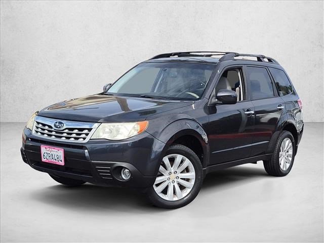 Used 2013 Subaru Forester 2.5X Premium w/ Popular Pkg 2 AWD/4WD image 1