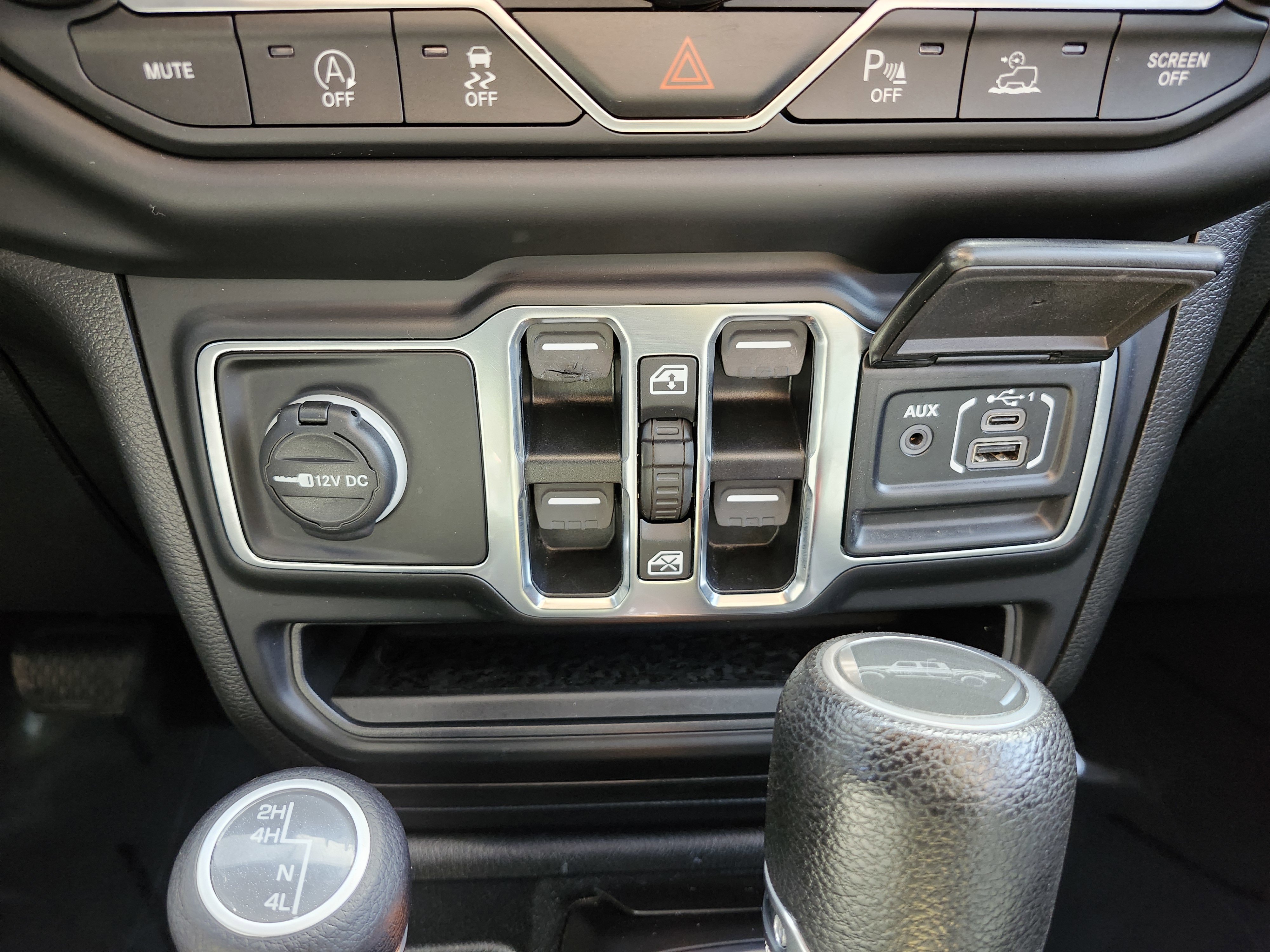 Used 2020 Jeep Gladiator Sport w/ Quick Order Package 24S image 32