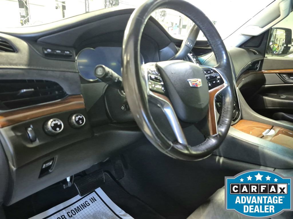 Used 2019 Cadillac Escalade ESV Premium Luxury w/ LPO, Radiant Package AWD/4WD image 15