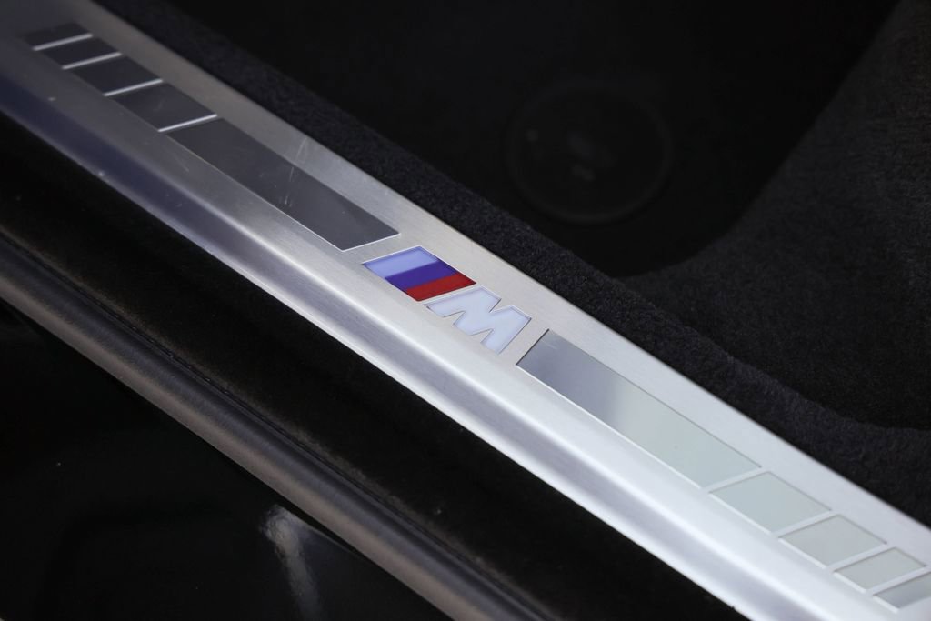 Used 2024 BMW 740i image 35