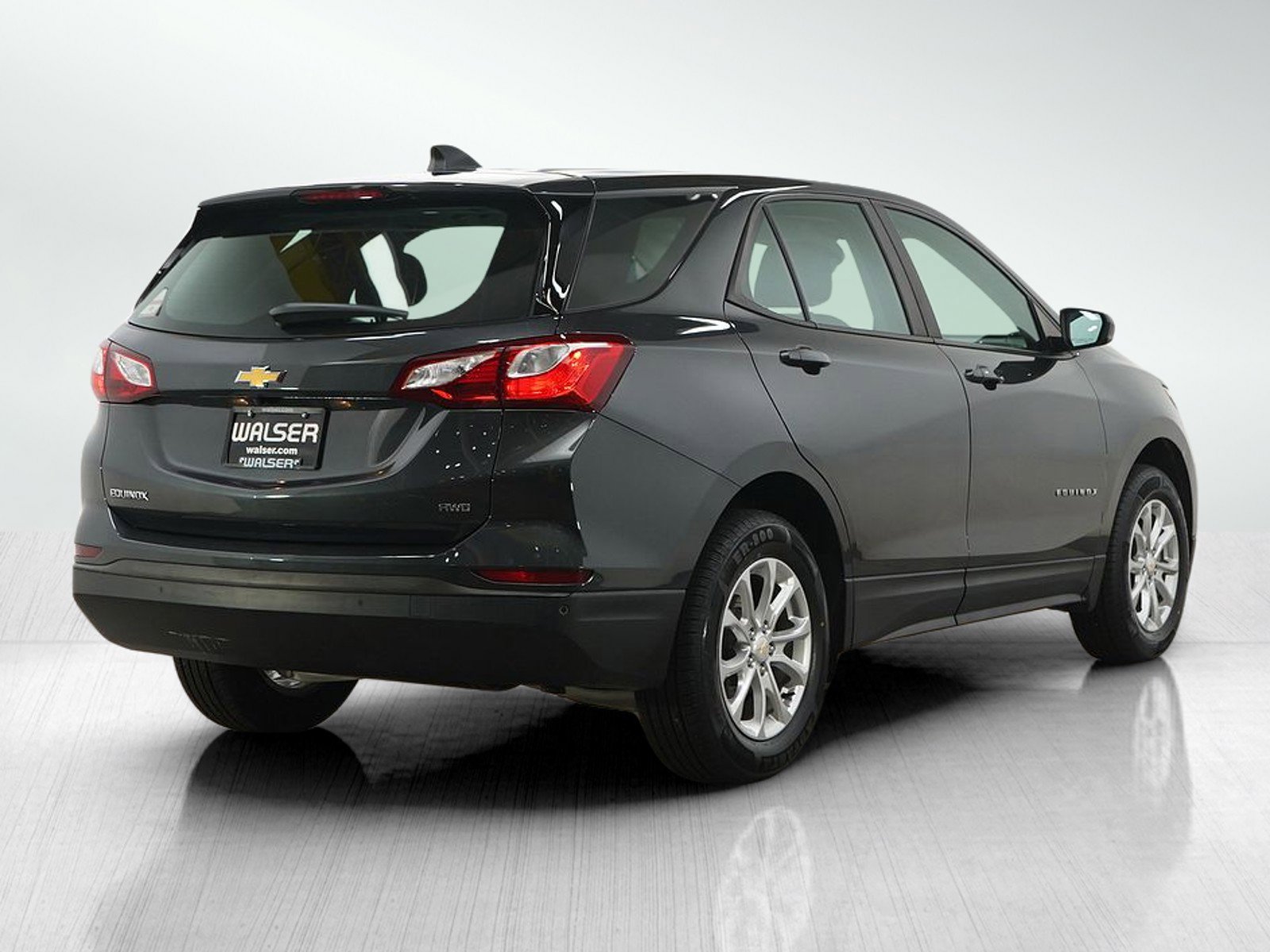 Used 2021 Chevrolet Equinox LS AWD/4WD image 5