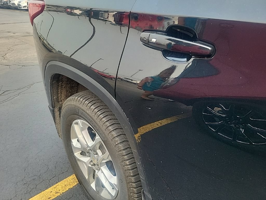 Used 2019 Chevrolet Traverse LT w/ LPO, Floor Liner Package AWD/4WD image 3