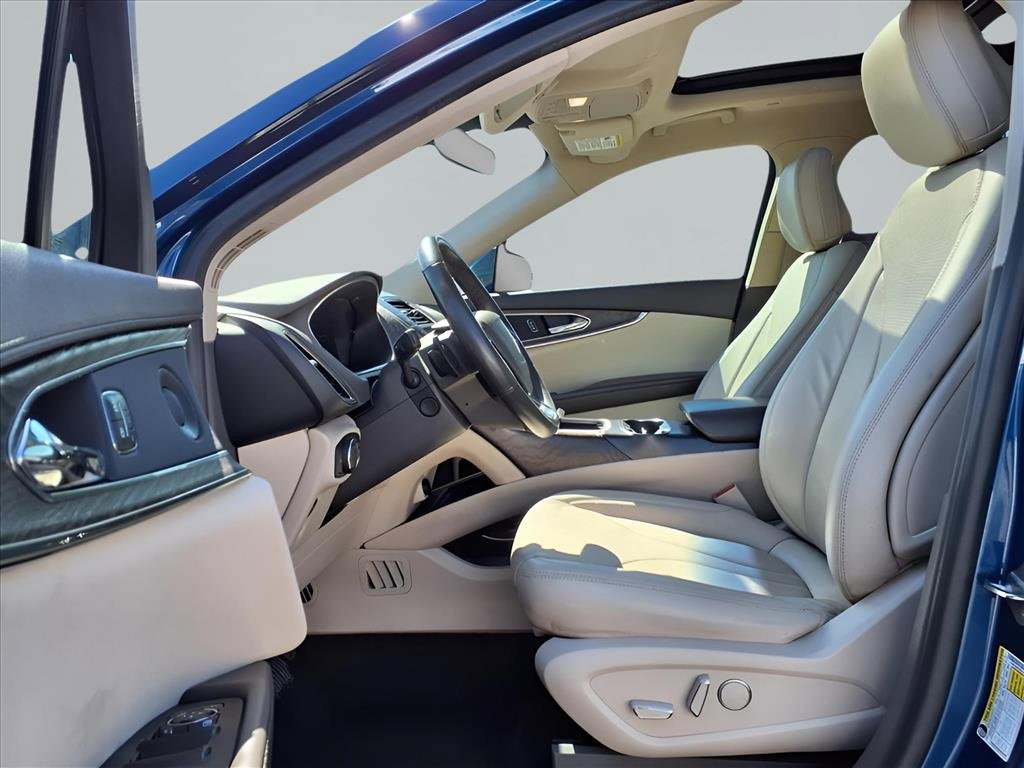 Used 2020 Lincoln Nautilus Reserve image 23