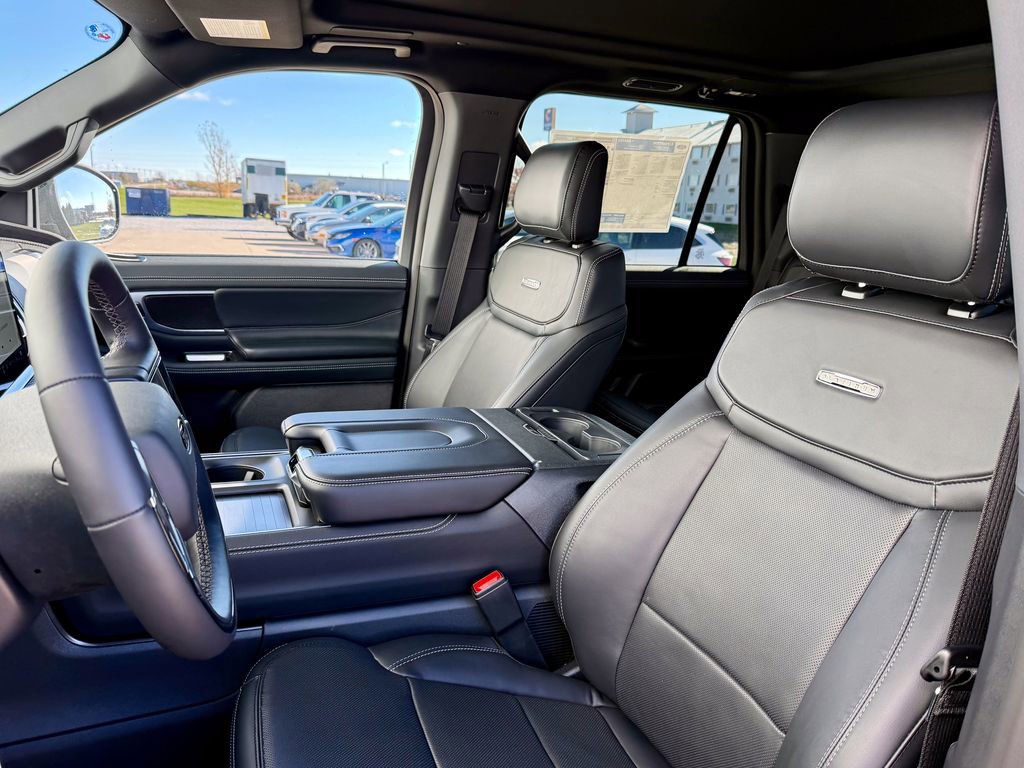 New 2025 Ford Expedition Platinum w/ Stealth Performance Package image 10