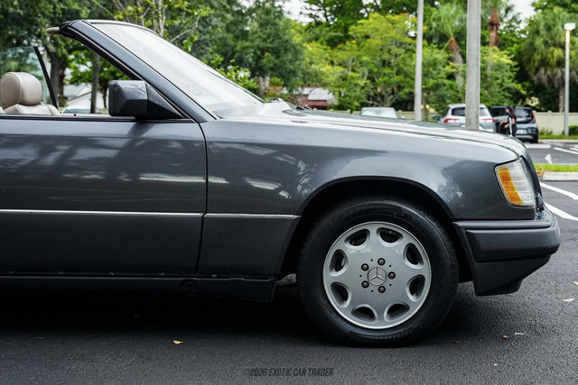 Used 1995 Mercedes-Benz E 320 Convertible image 11