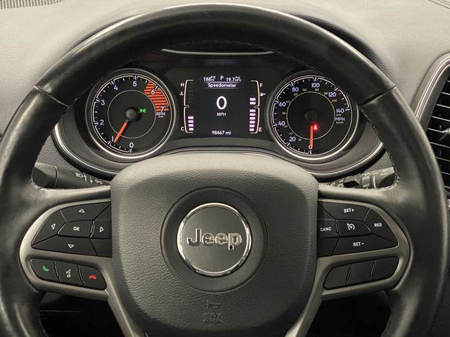 Used 2019 Jeep Cherokee Latitude Plus w/ Comfort/Convenience Group image 16