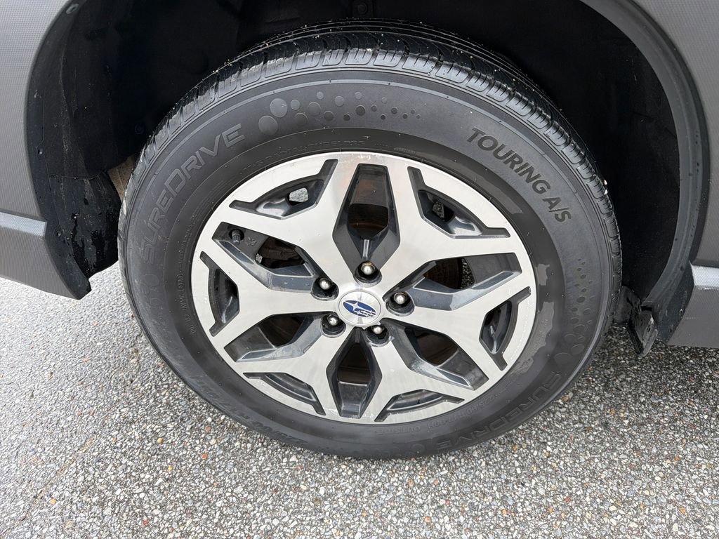 Used 2019 Subaru Forester Premium image 18