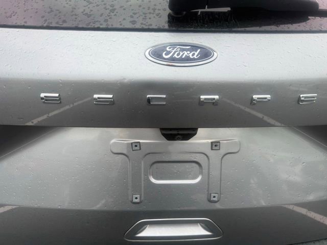 Used 2022 Ford Escape SEL FWD image 8