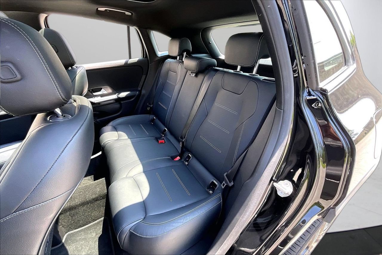 Used 2022 Mercedes-Benz GLA 35 AMG 4MATIC image 24