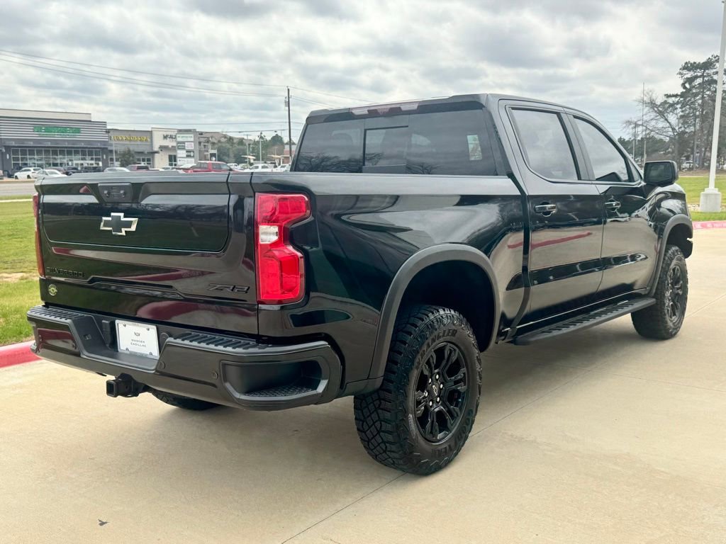 Used 2025 Chevrolet Silverado 1500 ZR2 w/ Technology Package image 5