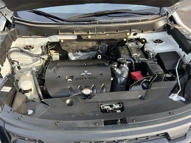 Used 2024 Mitsubishi Outlander Sport Ralliart image 9