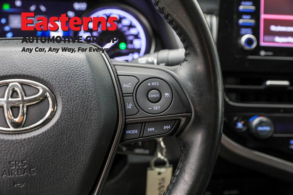 Used 2022 Toyota Camry SE image 16